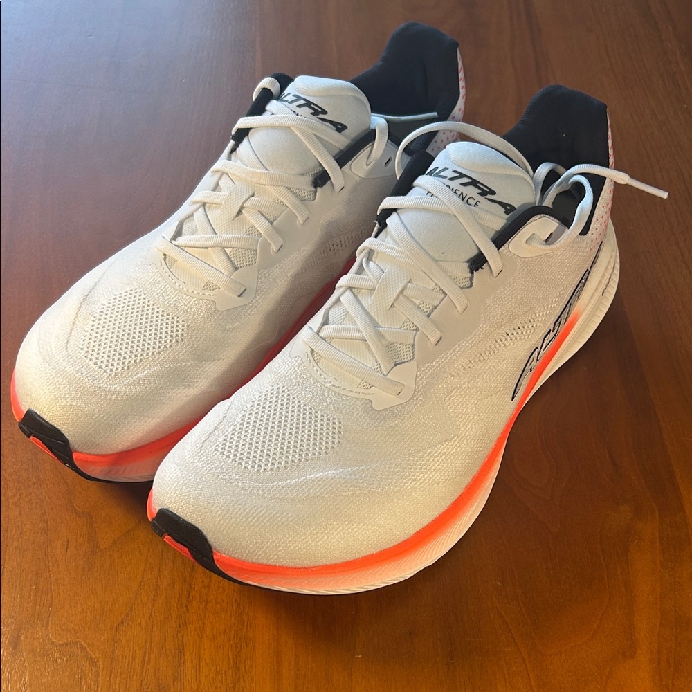 Flow 3 Altra White and Coral Athletic Shoes